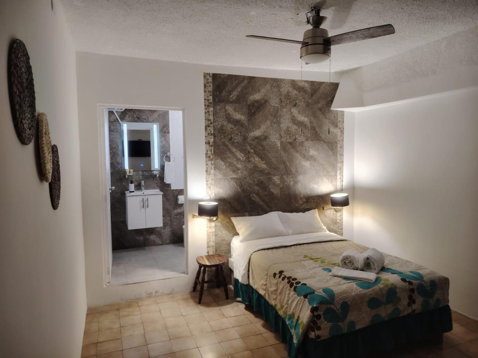 Cabo Tortuga Hotel Boutique 카보산루카스 외부 사진